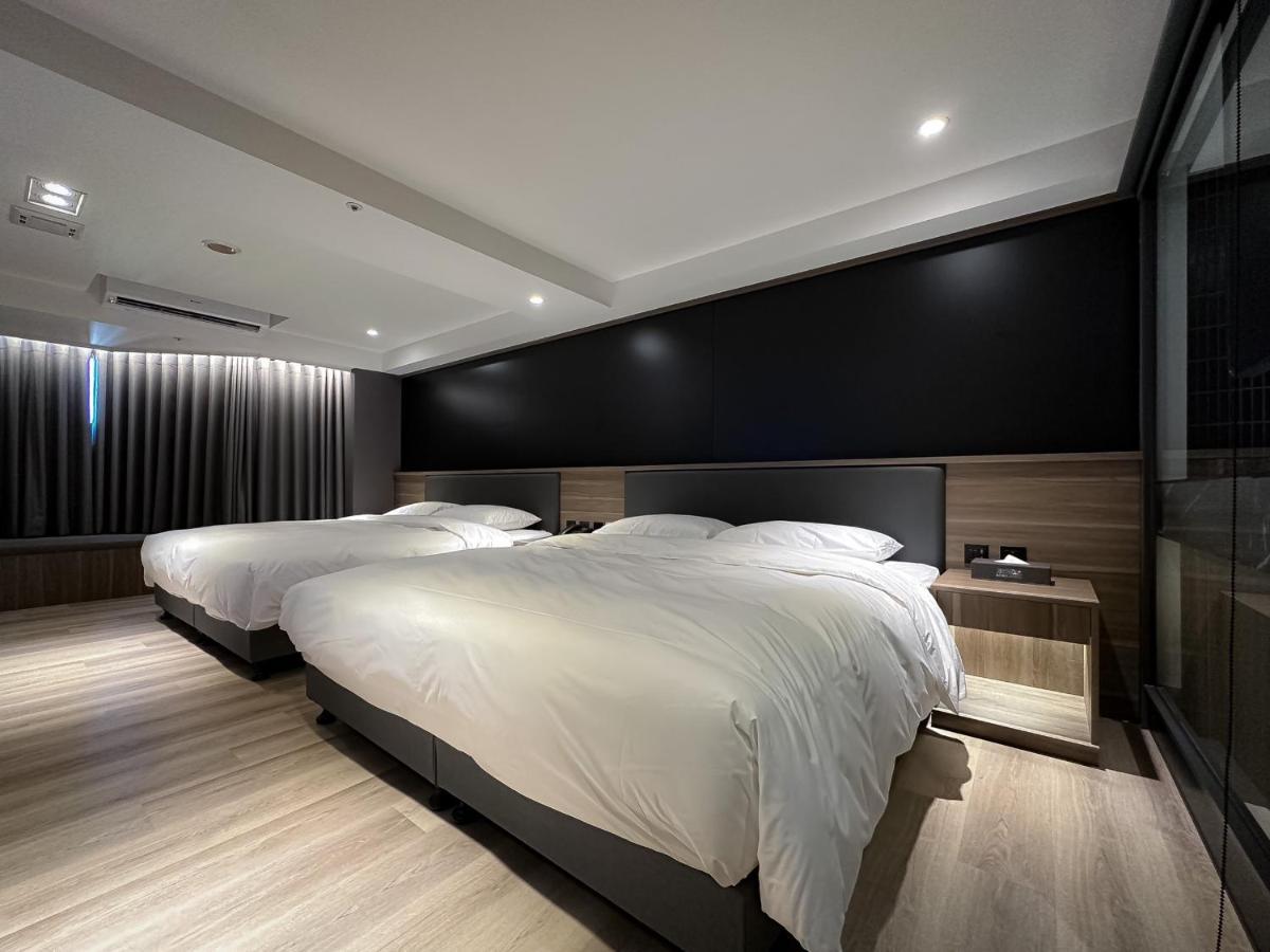 Autumn Willow Hotel Taichung Buitenkant foto