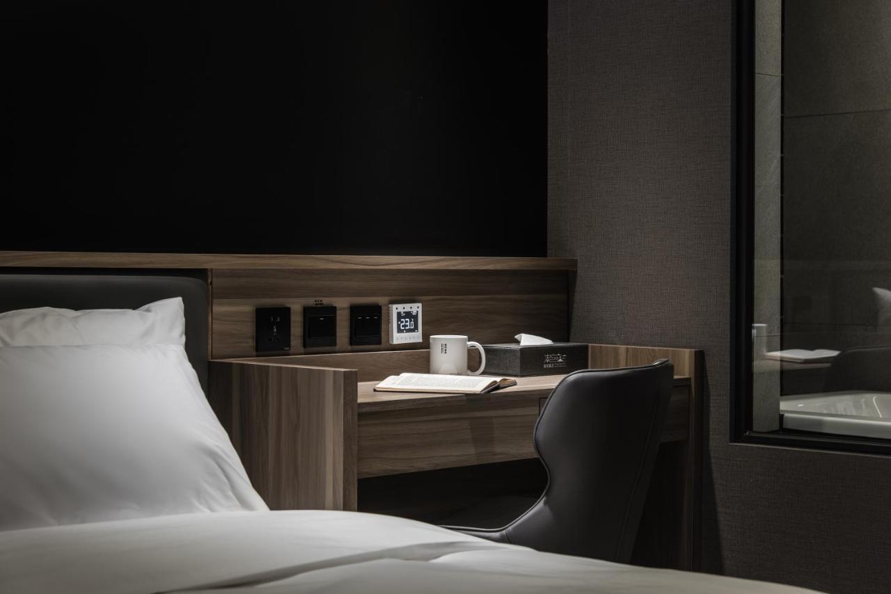 Autumn Willow Hotel Taichung Buitenkant foto