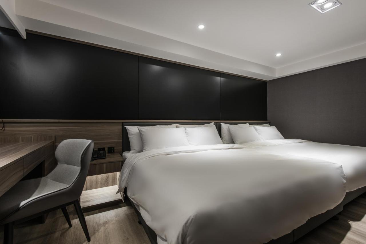 Autumn Willow Hotel Taichung Buitenkant foto