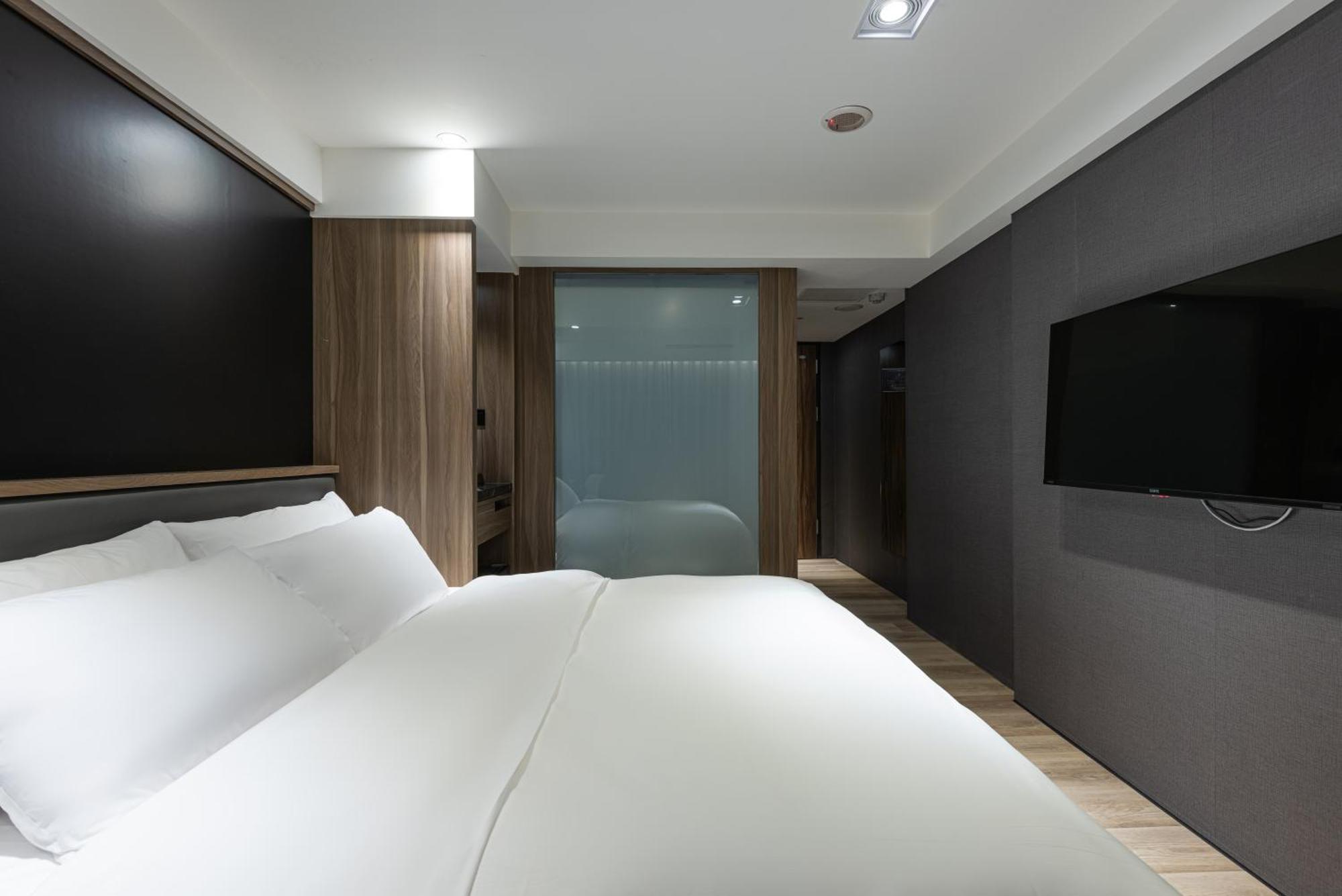 Autumn Willow Hotel Taichung Buitenkant foto