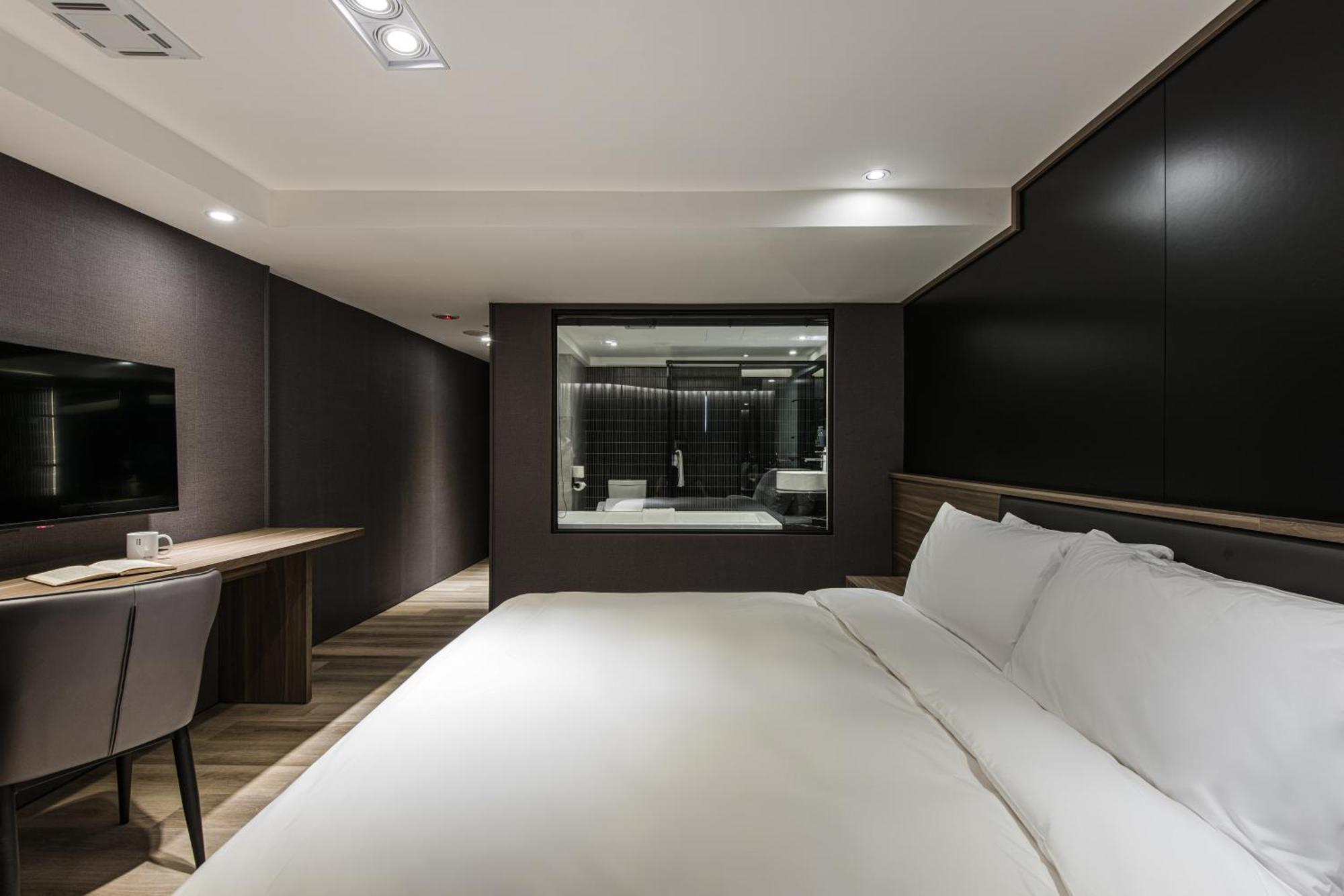 Autumn Willow Hotel Taichung Buitenkant foto
